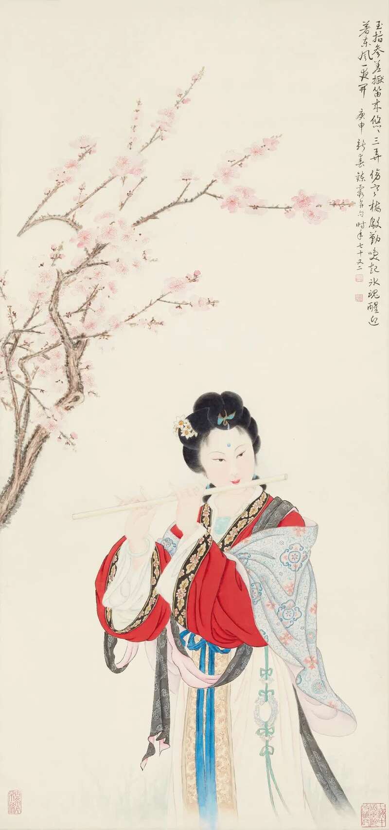 其余神态各异的仕女人物画中,有不少眉眼间有几分近似她本人,如上海