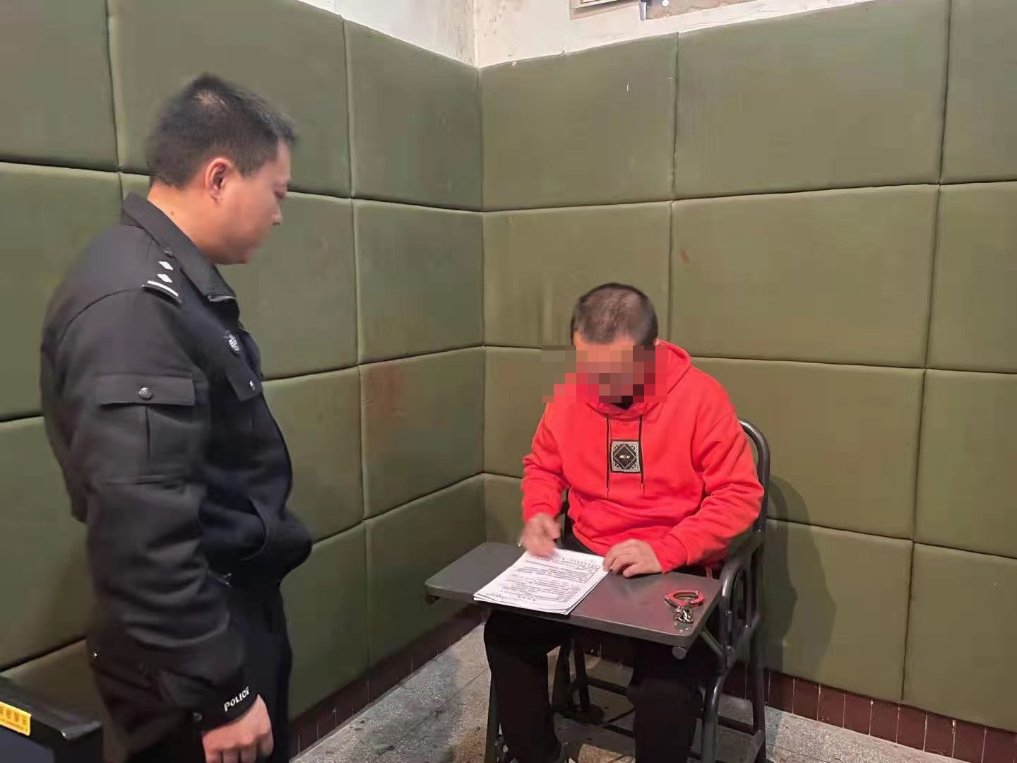 新闻频道>法治>正文 大足区公安局供图.
