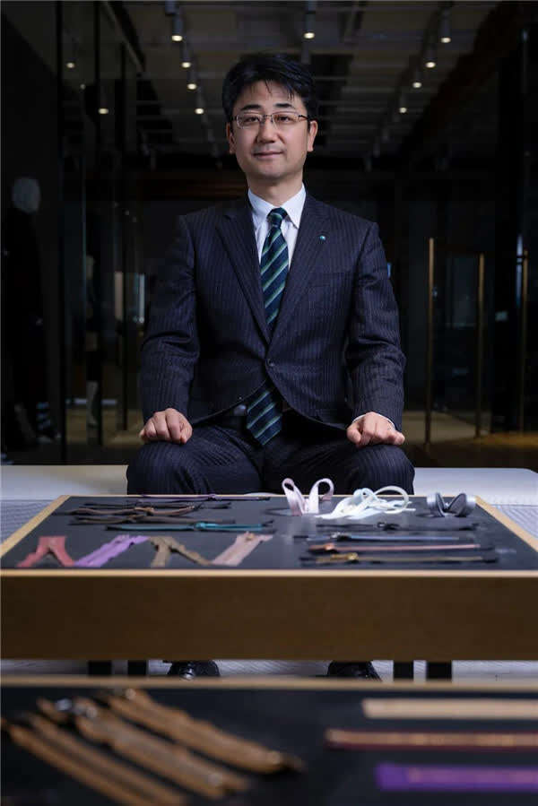 大门和人：我感受到了上海贴心的营商服务 | 百年大党-老外讲故事（33）（最新发布）