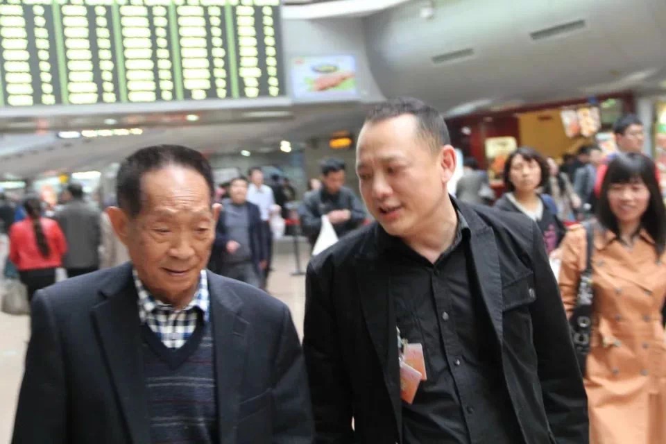 中青报独家专访|袁隆平院士生前嘱托:办好"爷爷的水稻