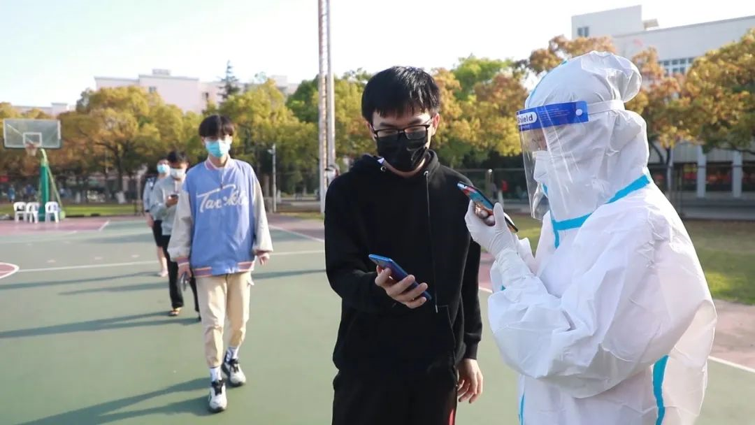 央视再次聚焦上海大学健康之路平台这样助力疫情防控