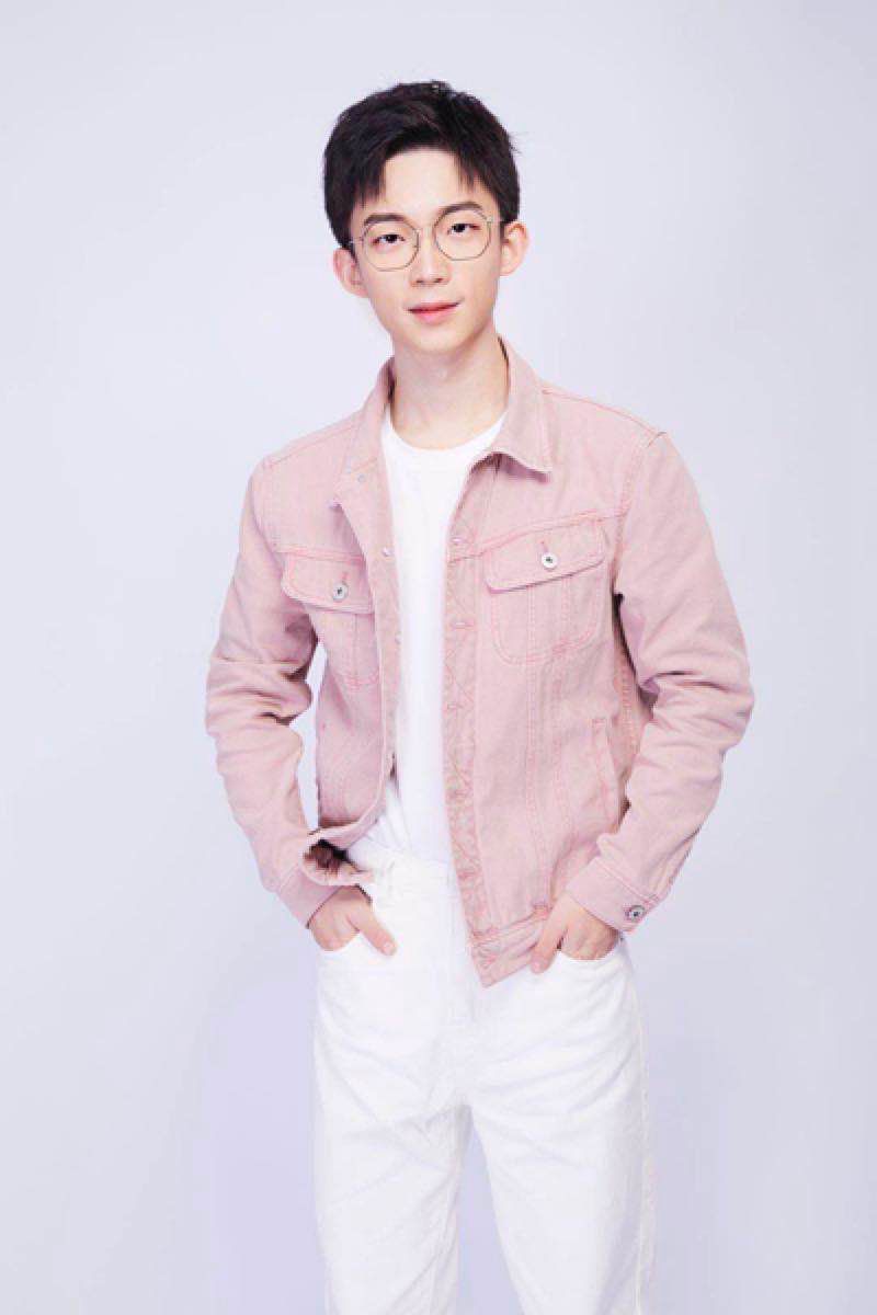 刘虎贲:物理学霸的"汉字"冠军路