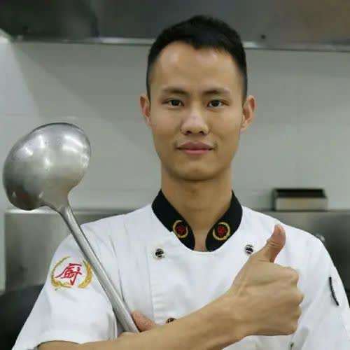 美食作家王刚用「下沉」这个词来形容农村互联网市场,或许并不合适.