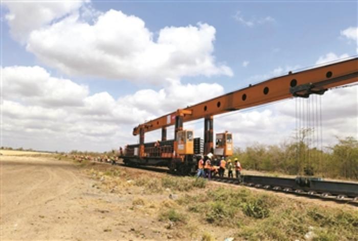 编者按 "坦赞铁路是带给我幸福的路,祝福中国为我们建设的这条铁路,让