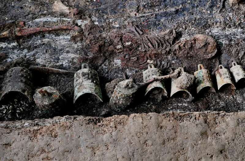 这是标号为m15的墓葬出土的编钟.