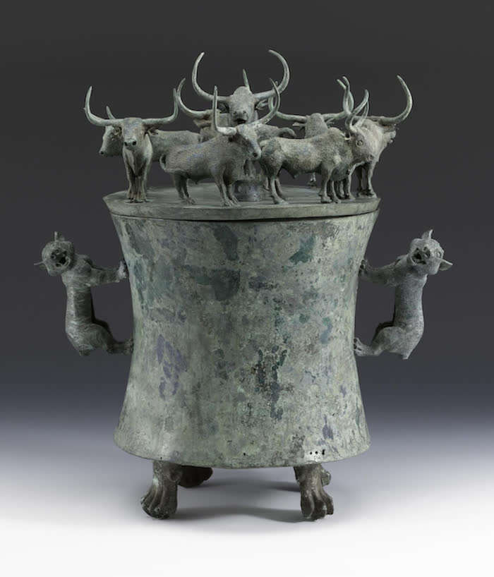 牛纹牛闻：古代牛形青铜器里的牛方鼎、牺觥-中青在线