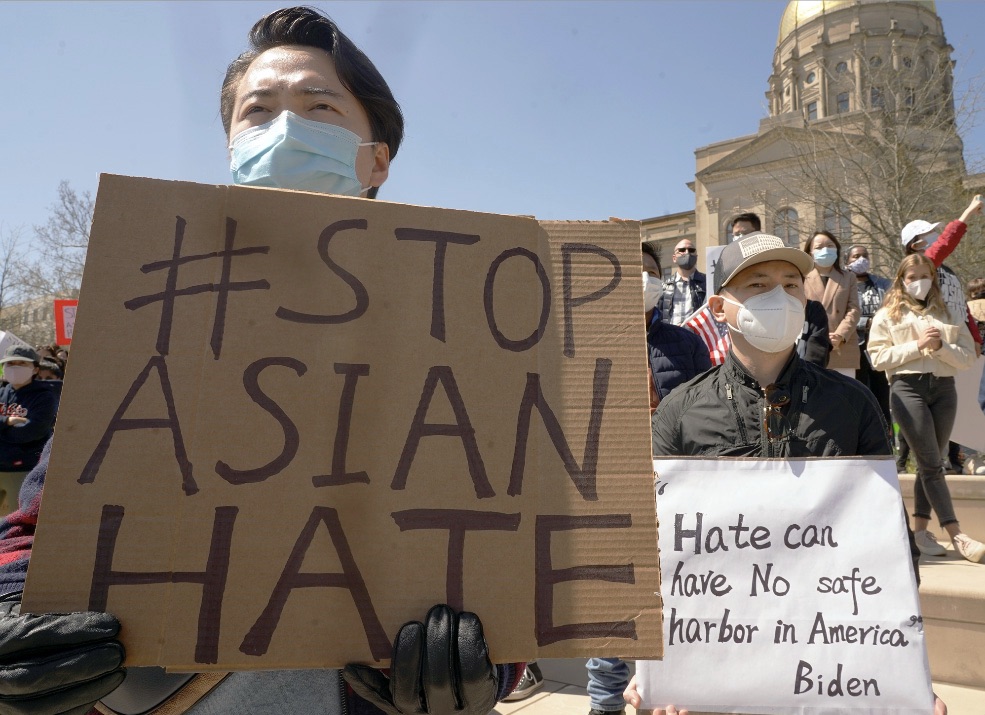 枪击案后美国亚裔要求对歧视采取行动