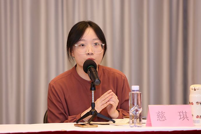 研讨会在朵云轩艺术中心召开,来自北京,上海,南京,广州,兰州的周锐