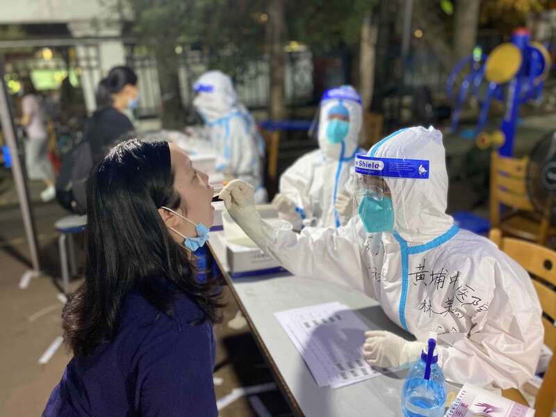 广州累计上岗48万人次防疫志愿者