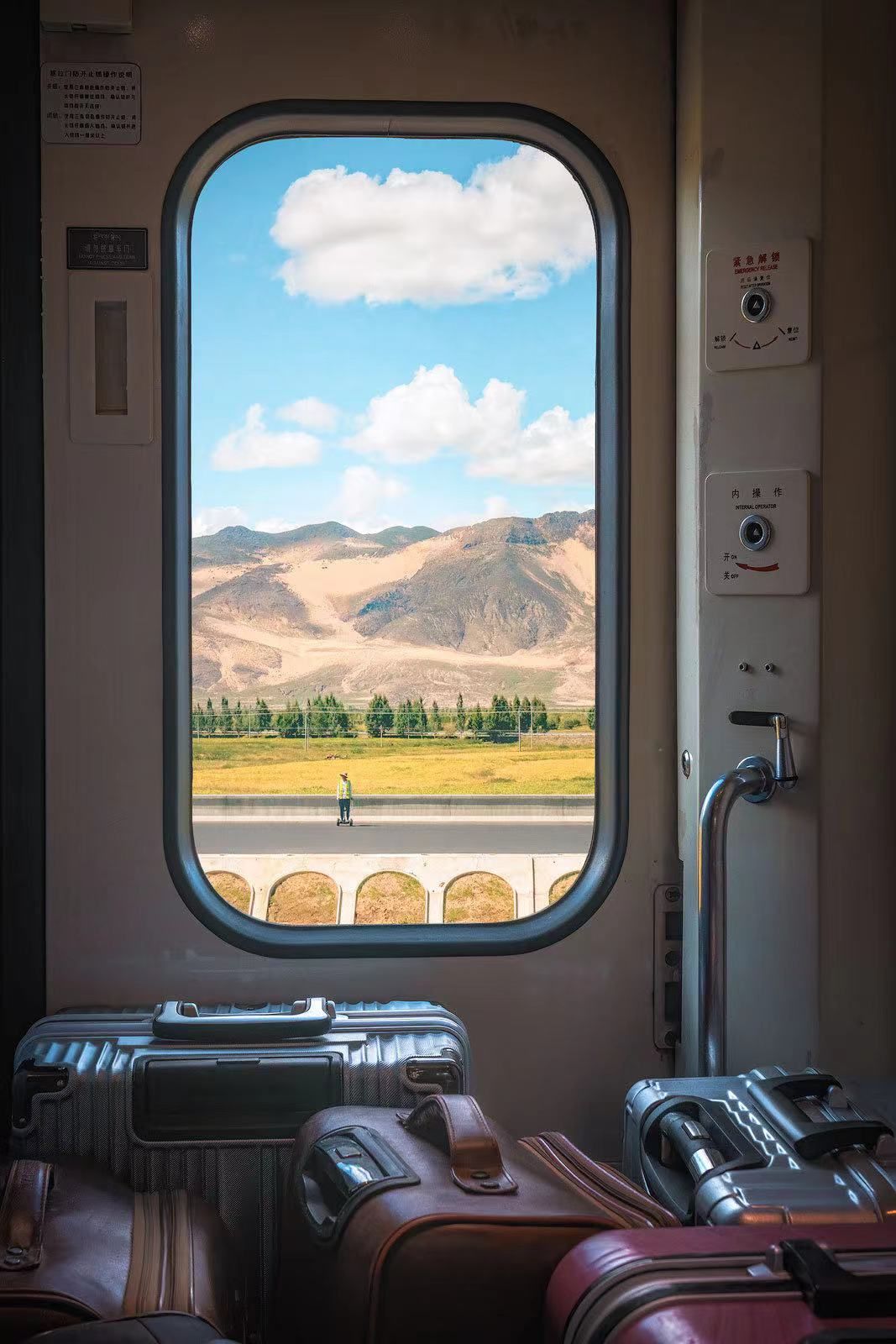 在新疆三道岭，看蒸汽机车吞云吐雾 - 知乎