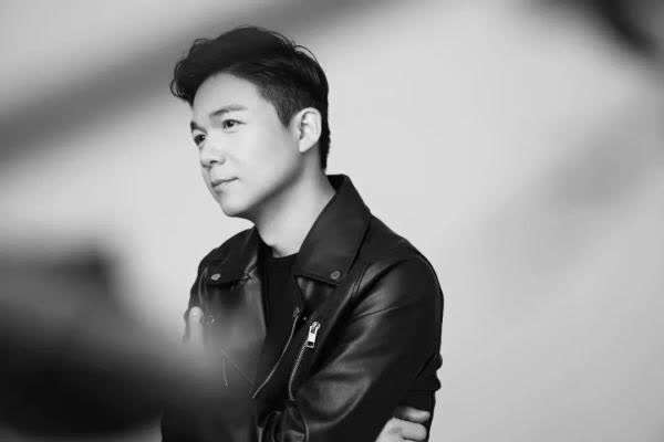 传承奋斗精神做前面的人中央音乐学院声乐歌剧系教师王传越献礼建党