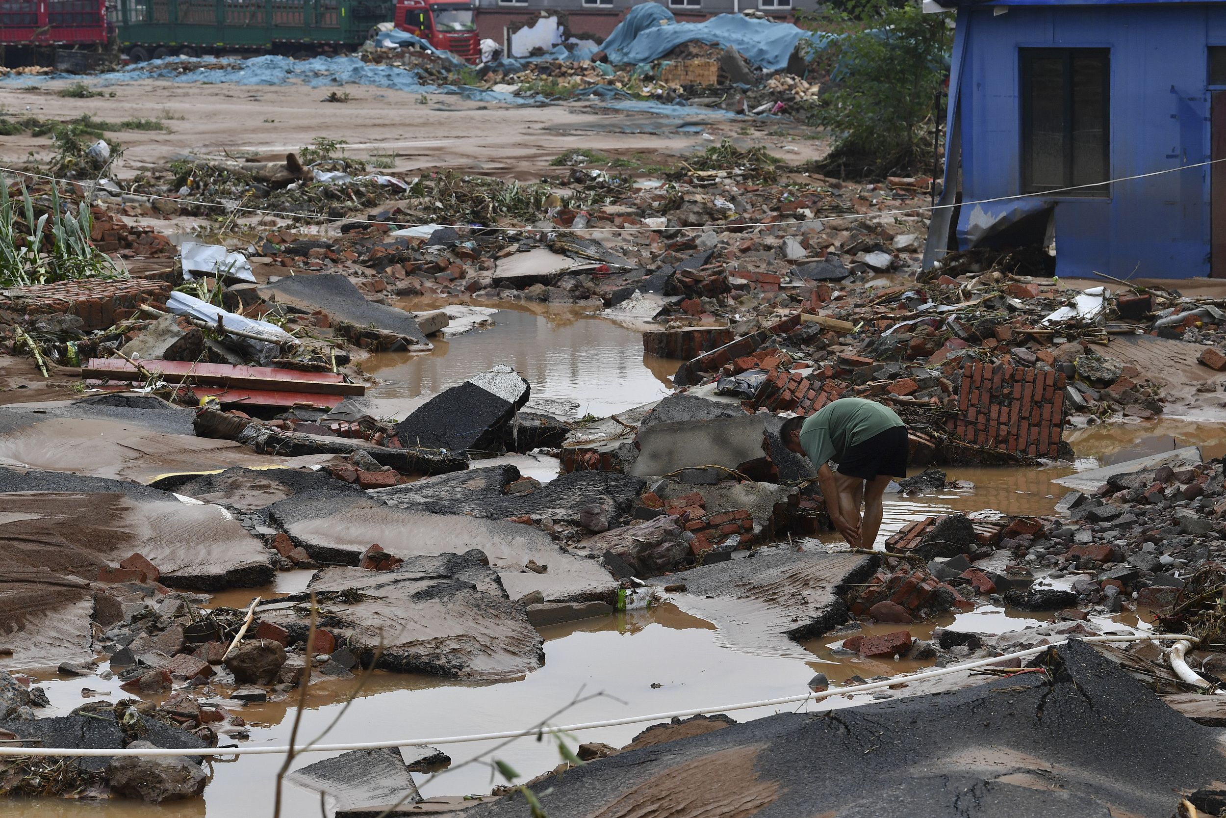 河南巩义米河镇救灾工作积极进行