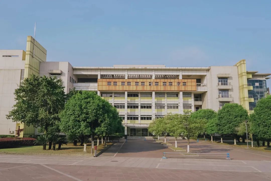 川大水利水电学院图片