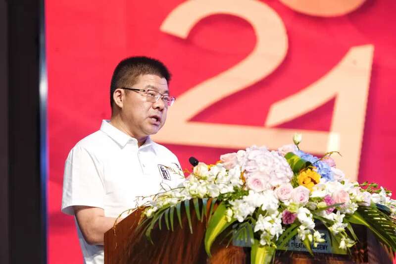 今年这个典礼提气