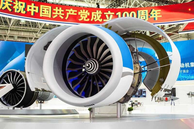 中国多款新型航空发动机首次亮相航展