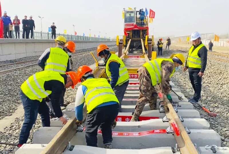 历时8个月大修改造 成渝铁路全面迈入智能化运营