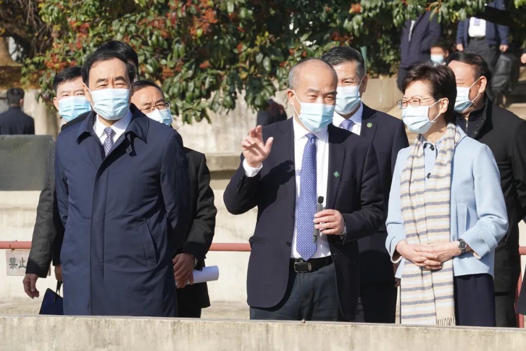 香港特区政府创新及科技局局长薛永恒,民政事务局局长徐英伟,政制及