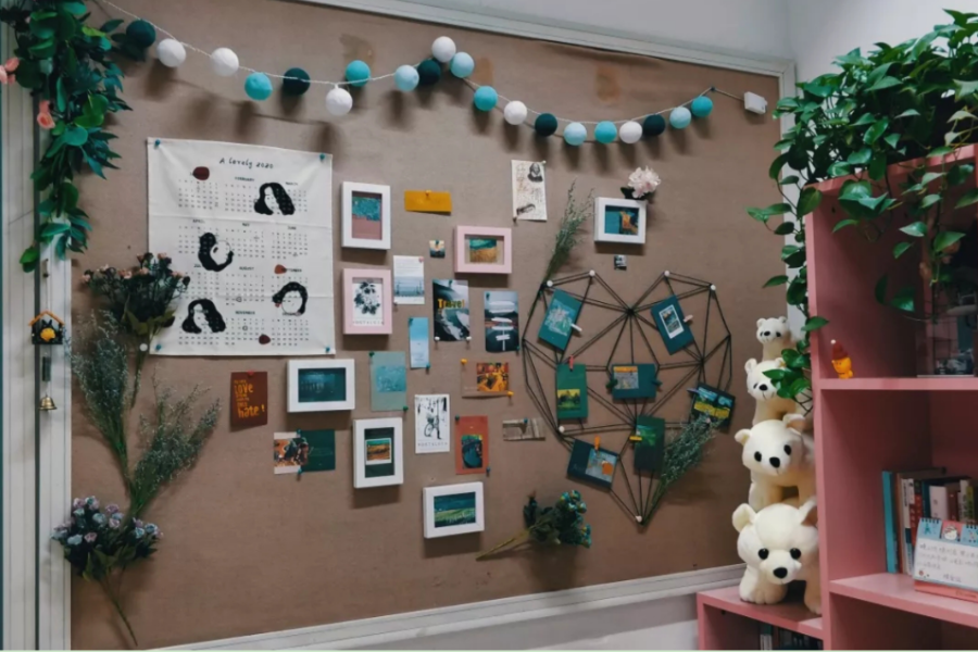 北大楼长们手绘黑板报网友有才