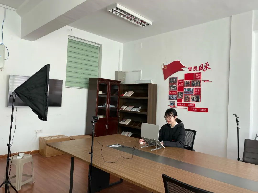 这些山农日记每一篇都纸短情长