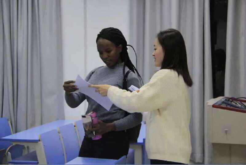 的学习经历,让她接触到了更多优秀的同学和专业的老师;在章乃器学院