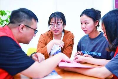 校企携手助就业，须抓四大关键点