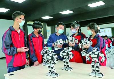 校企携手助就业，须抓四大关键点