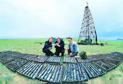 首页>滚动>正文山东省地矿局第六地质大队在新疆精河县东吐劲-乌吐劲