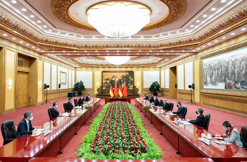 习近平会见德国总理朔尔茨