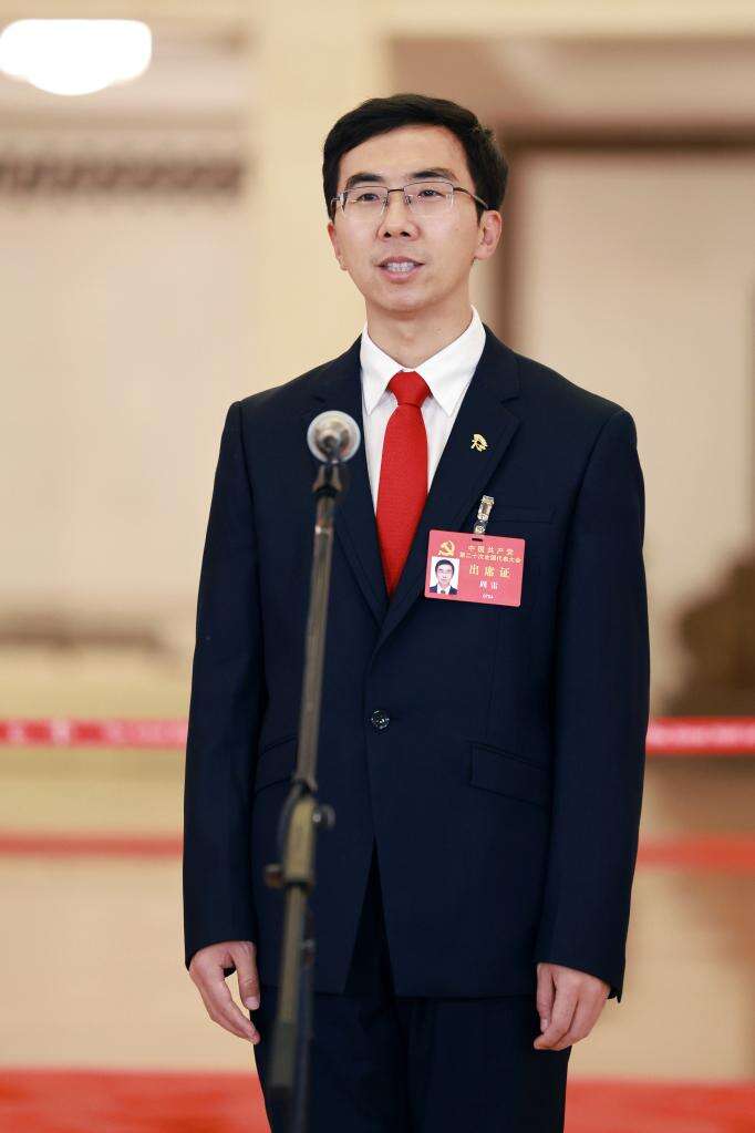 周雷投身量子科创立志产业报国