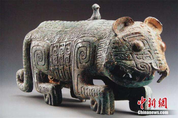 竹に虎 青銅製文鎮 下尾治彦 文鎮⑦ 虎年说虎丨意外不意外两条尾巴还背