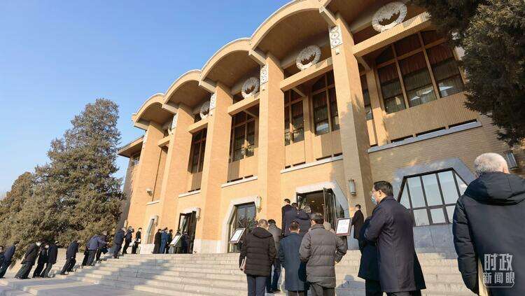 时政新闻眼丨第10次开讲“新年第一课”,习近平深刻阐述“中国式现代化”