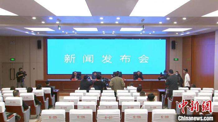 内蒙古阿拉善露天煤矿坍塌事故发布会:救援处置工作正在有序推进