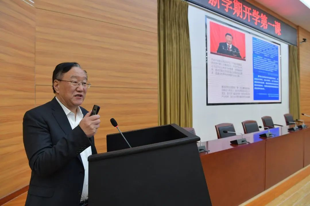 河北大学校长康乐院士为研究生作专题报告