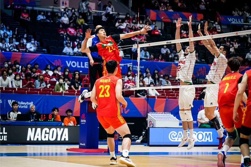 中国男排苦战五局拿下2023世界男排