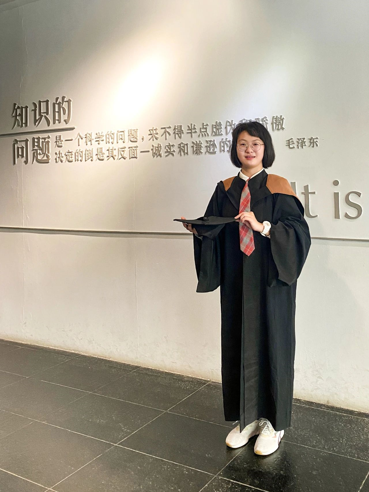 毕业生夜谈会蔡燕投身集体奔赴热爱