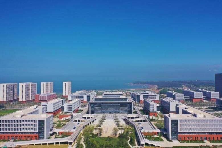 烟台大学开发区图片