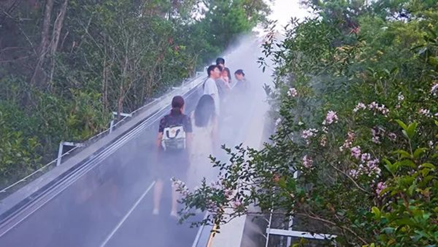 媒体评无痛爬山引争议：引争议，多个选择有何不可？