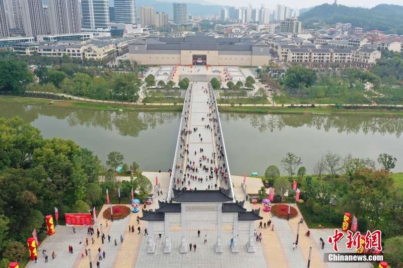 探访世界客属第32届恳亲大会主会场:世界客家民俗文化城