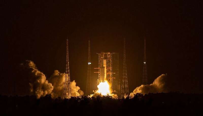 “太空快递”发射成功 为航天员送去龙年春节“年货”