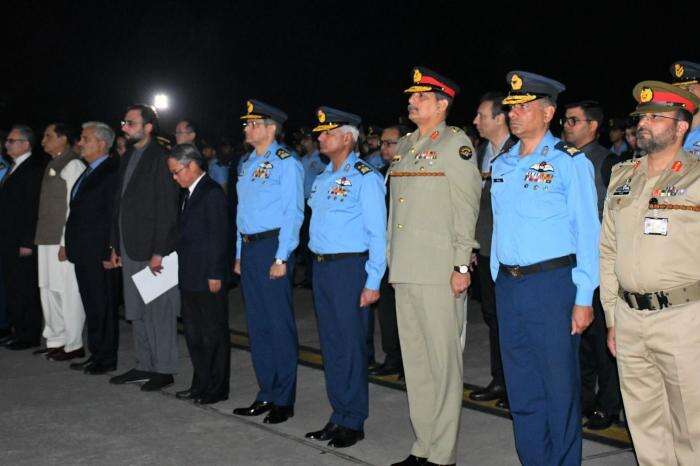 副参谋长卡齐姆,外秘卡兹,内政部常秘阿克巴尔和我馆施远强公使,王忠