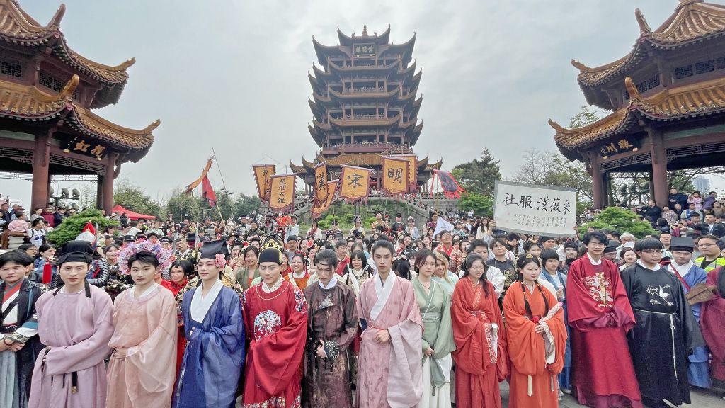 中国武汉百人摄影图片