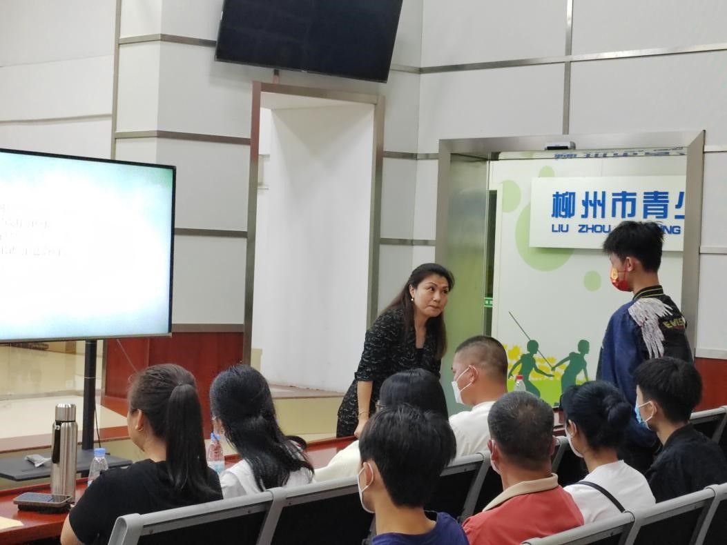 广西柳州市：“家教润心 成长同行”家庭教育活动开展