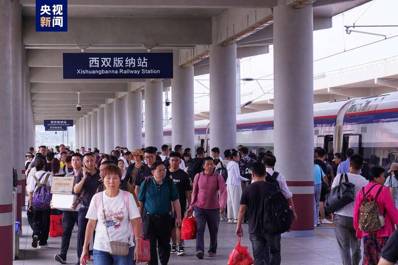 突破10000列！今年前5個(gè)月中老鐵路發(fā)送旅客872萬(wàn)人次