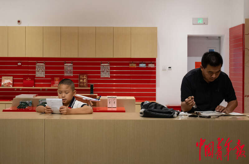 在中国科学家博物馆 感受科技报国情怀