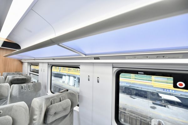 “高原版”復(fù)興號動車組首次落戶成都