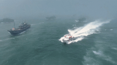 开渔!🦀🦀🦐🦐🦑🦑中国海警护航→