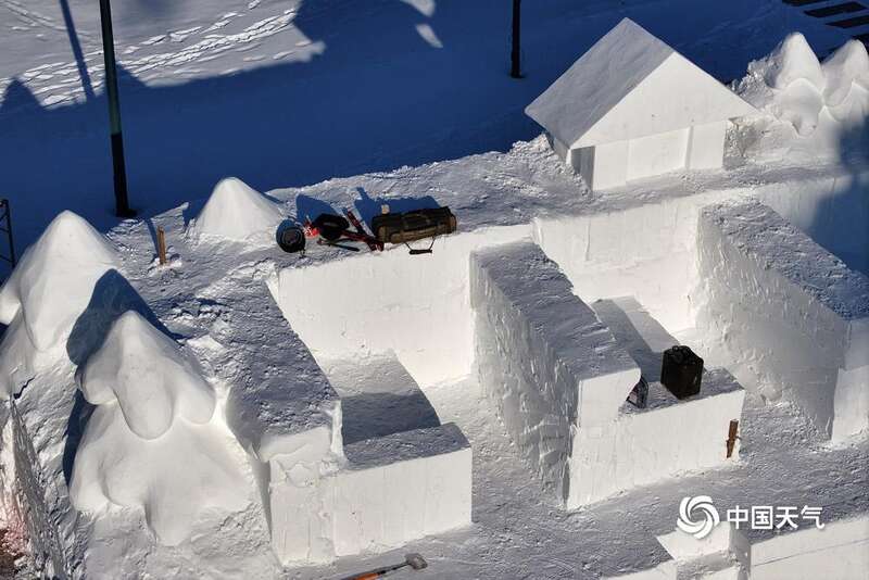 建成完工“尔滨”今冬首个大雪人“C伟德官网位出道”(图4)