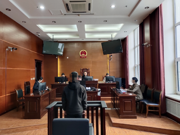 哄骗职务便利聚集倒卖学生个东说念主信息，3东说念主获刑