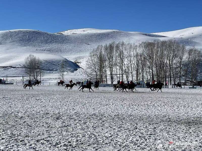 新疆的雪花开了丨走跟着赛事畅游“热八戒体育下载雪新疆”(图1)