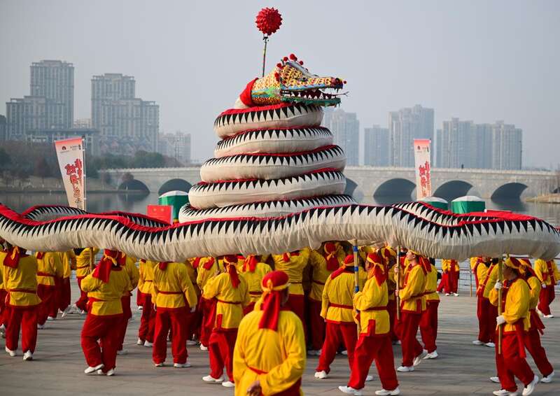 文旅新探丨六百岁蛇灯舞动乡土情(图2)